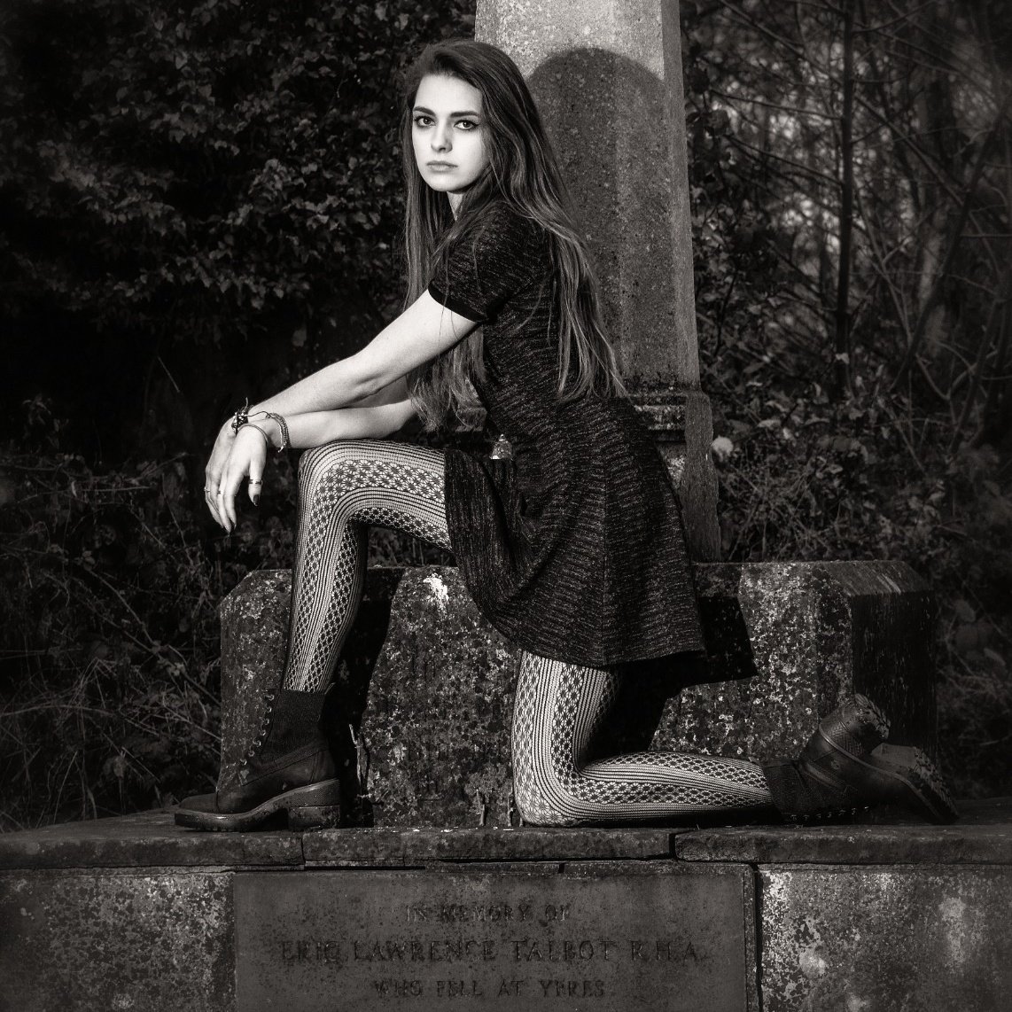 Please share. 
I'm a Welsh model looking for paid work. I work up to lingerie and can travel. DM me for any questions. 
#models #photooftheday #photoshoot #modelling #modellife #portfolio #camera #Hair #TakingBookings