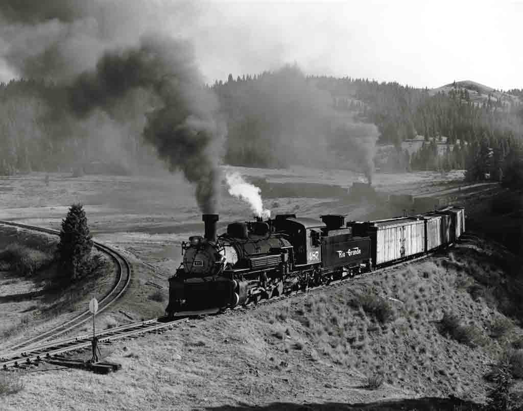 On Aug 16 1899, Ketchum boarded a train near Folsom. His plan was to stop the train at gunpoint and disconnect the mail and express cars. He crawled to the engine and pulled his pistol on the engineer and fireman who both complied. He had successfully stopped the train...