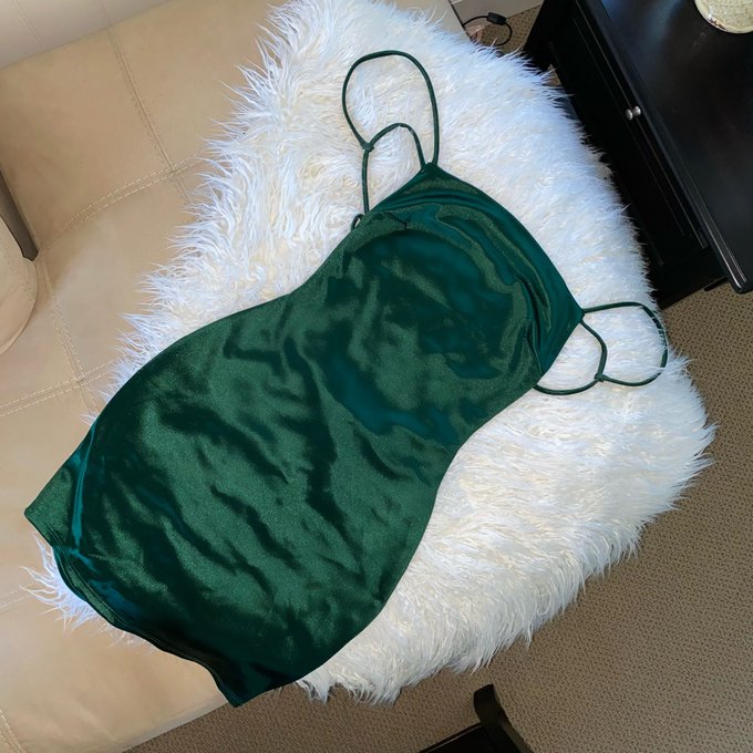 More items listed on my Poshmark💕ALL $10✨ https://t.co/U1XYBMIQUX https://t.co/seOhmobWbn