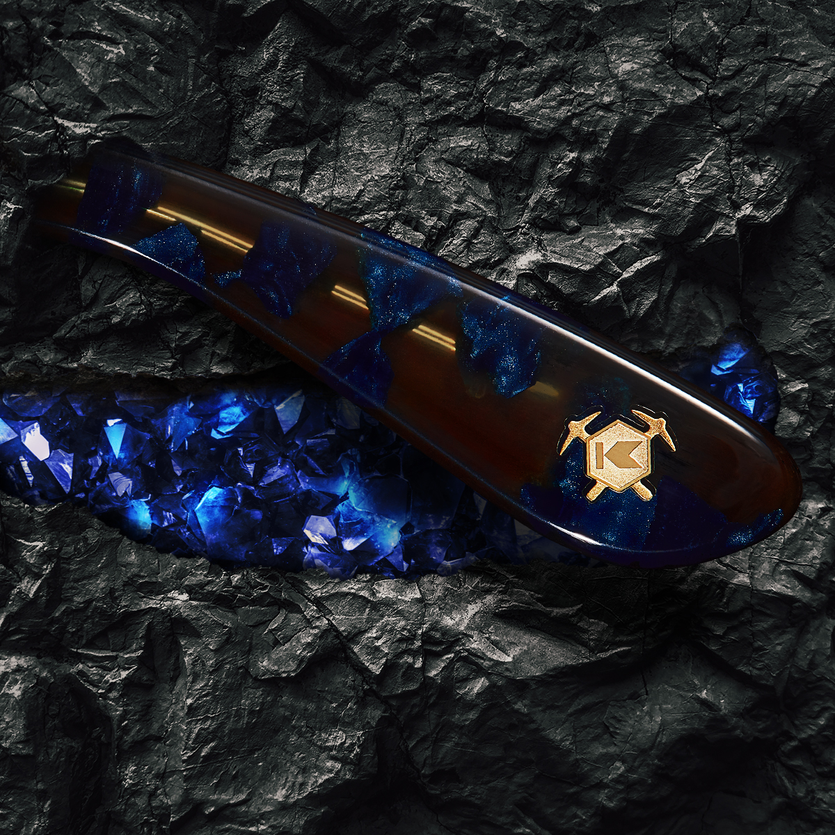 Knockaround's tweet photo. ⚒️ COMING SOON — Sometimes when you’re digging for gold, you find something better.
Grab your picks and shovels, we’re mining these gems at 10am PT tomorrow. Hit https://t.co/uy729p8IxT for the countdown. #knockaround #fortknocks #fortknocksdeluxe #sunglasses https://t.co/VQaQPwibdS