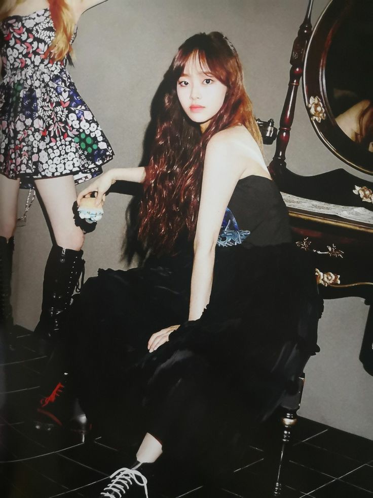 LOONARPBR's tweet photo. Orbits! Que saudades de vocês! Estou ansiosa pra poder ver vocês outra vez em mais performances incríveis!

[#CHUU] https://t.co/3eO7vSSUG4