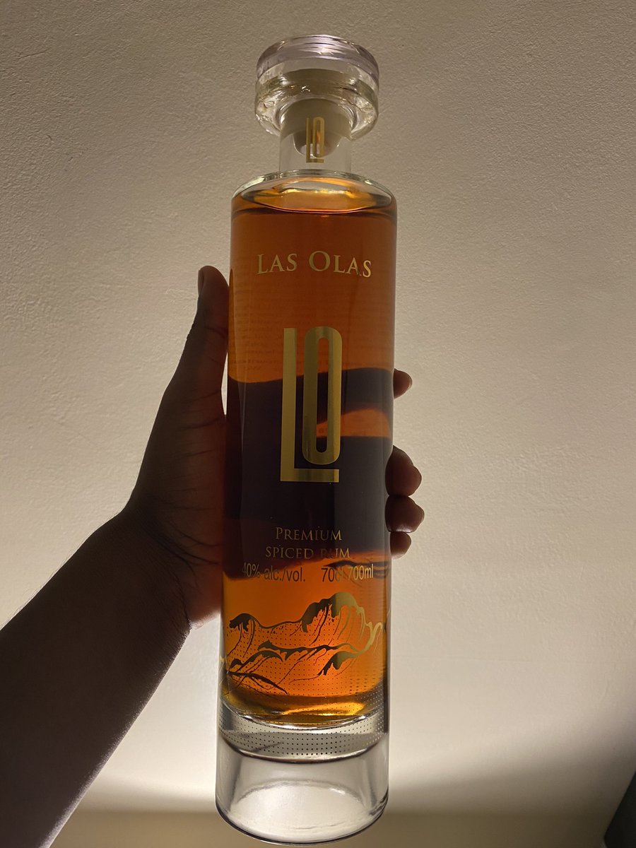 MarkAgyakz's tweet photo. @LasOlasUk 🥃 https://t.co/h6a8InAkbu