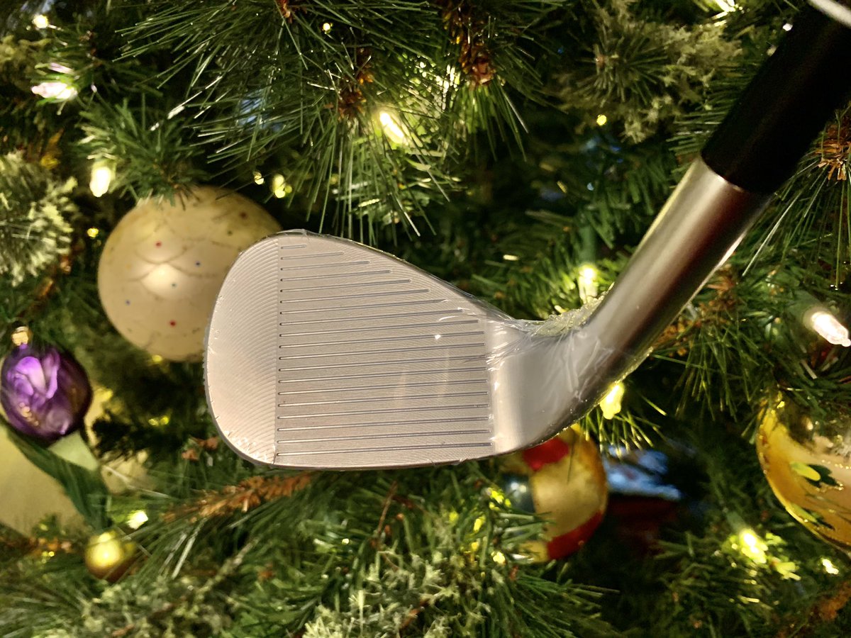 PGAPappas's tweet photo. Letters from Santa GIVEAWAY 1
(PGAPappas 12 Days of Christmas Golf Giveaway)

🎅 Cleveland Golf RTX ZipCore Wedge (56°, Mid-Bounce)

To enter:
🎄 Retweet
🎄 Follow @PGAPappas and @ClevelandGolf 

#ReleaseTheKringle! https://t.co/50ZfcWrCYK https://t.co/g57XfxJ41r