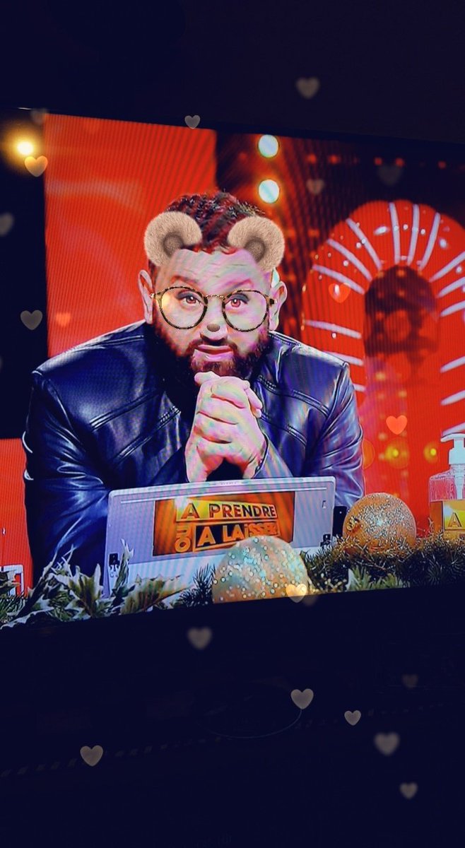 Vine72052295's tweet photo. APOAL version snapchat pour Cyril Hanouna 😂😂
#snapchat #craquage #cyrilhanouna #c8 #APOAL #rionsunpeu #humour https://t.co/OfKToU7KaM