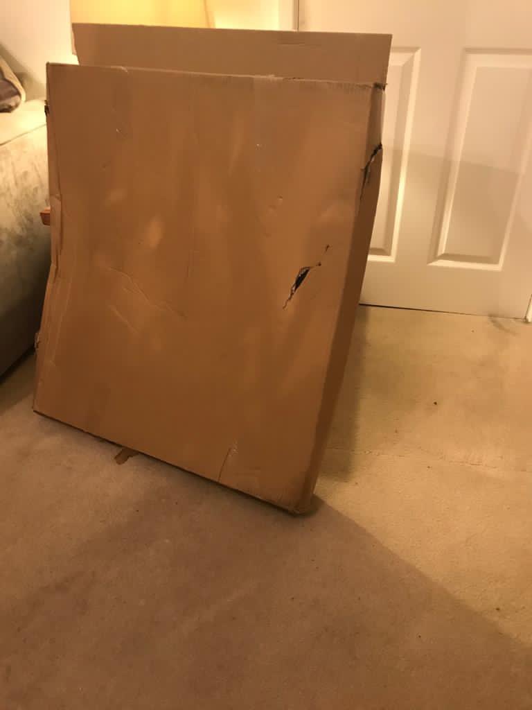 TCCSFans's tweet photo. Doesn’t take a genius to realise putting a tiny mirror in a massive box with no additional packaging isn’t a great idea 🤦🏼‍♀️ safe to say whoever packed this at @DunelmUK is getting a few years bad luck. https://t.co/lDzsXbhdZ4