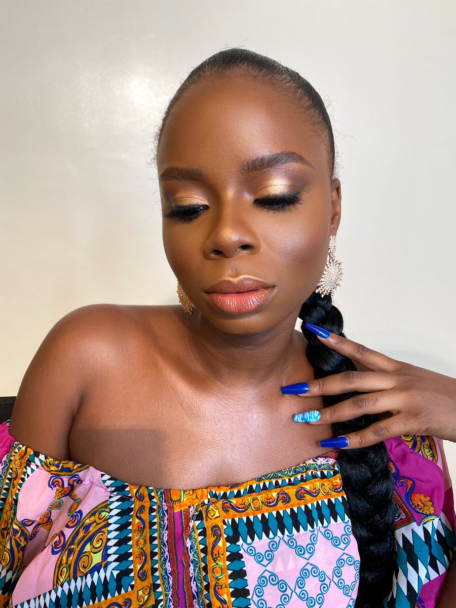 ElleCadne's tweet photo. Fresh and subtle glam on the stunning @anwuli_o 🌹🌹

#expensiveskin #skinfinish #skintentionalmakeup 
For bookings kindly send an email to LailaCadne@gmail.com https://t.co/hdOwQZ65fx