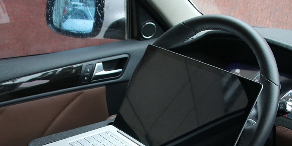 MfsAuto's tweet photo. Car Laptop Holder 
#accessories #cleaning #vehicle #outdoors #fun
https://t.co/ud0Tbkef7g https://t.co/HUameBI4MG