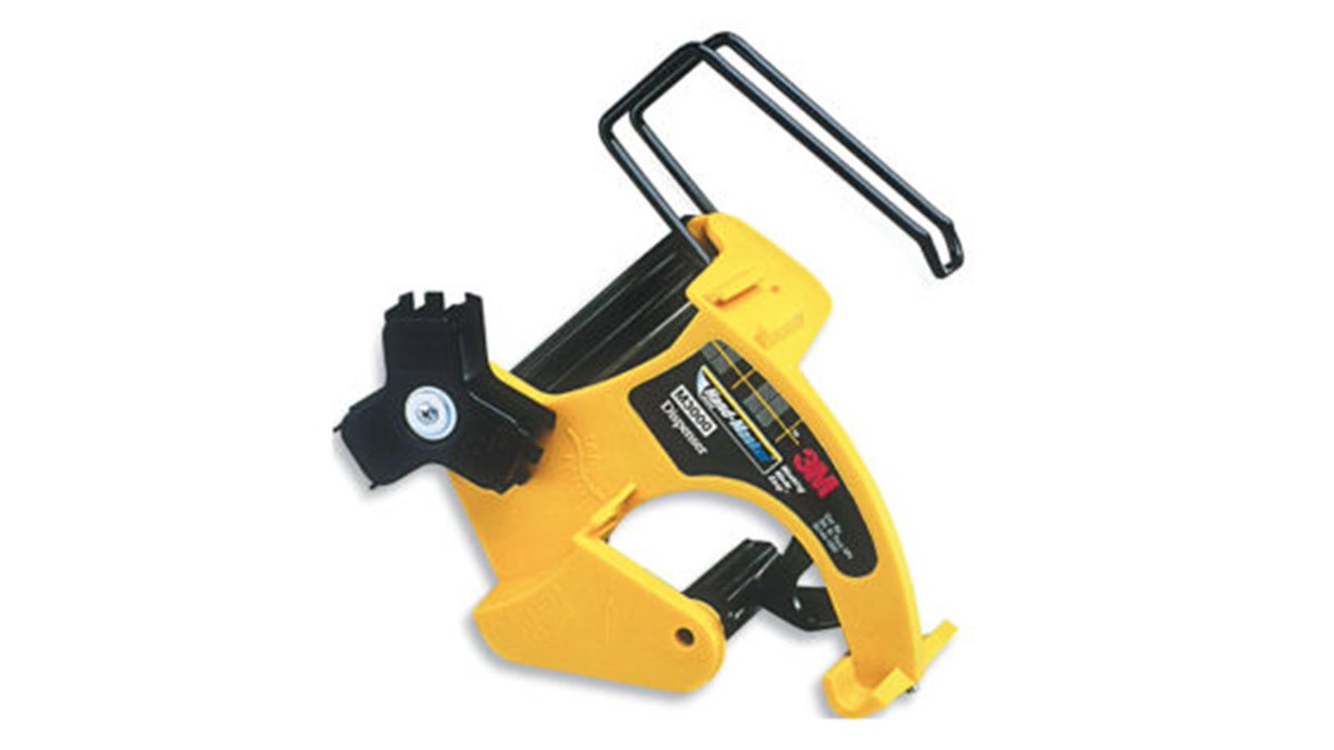 Paint_Supply_'s tweet photo. Are you looking for the perfect gift for the painter in your life? The Hand-Masker M3000 Dispenser is a hand-held, lightweight dispenser that provides complete surface protection in less time by allowing one person to apply both tape and film/plastic/paper in one easy step. https://t.co/EgDfF3e2Rn