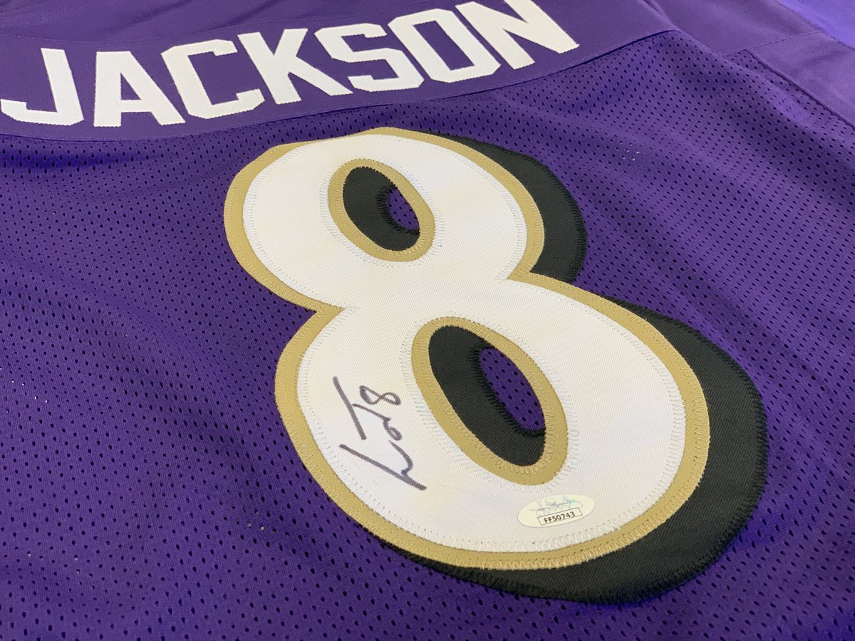 If Lamar Jackson throws for 300 yards tonight and the Ravens win, we'll giveaway an autographed Lamar Jackson jersey to someone who retweets this tweet AND follows us!