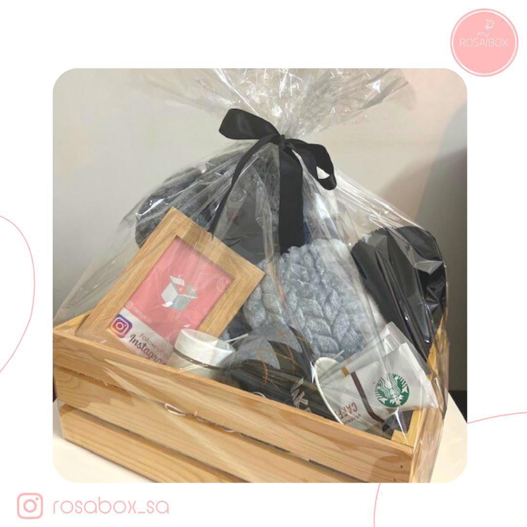 RosaboxS's tweet photo. هدية دافئة من قلب محب 😍❤️

 #ماذا_ينقصكم_في_هذه_الاجواء #WINTER #الشتاء_حولك #الشتاء_يحتاج #الشتاء #برد_الرياض_غير #هدايا_الشتاء #هدية_الشتاء  #هدايا #هدية #بوكس_الشتاء #بوكس #مشاعر #دفء #الدفء #الليل https://t.co/nrfsrpFR8A