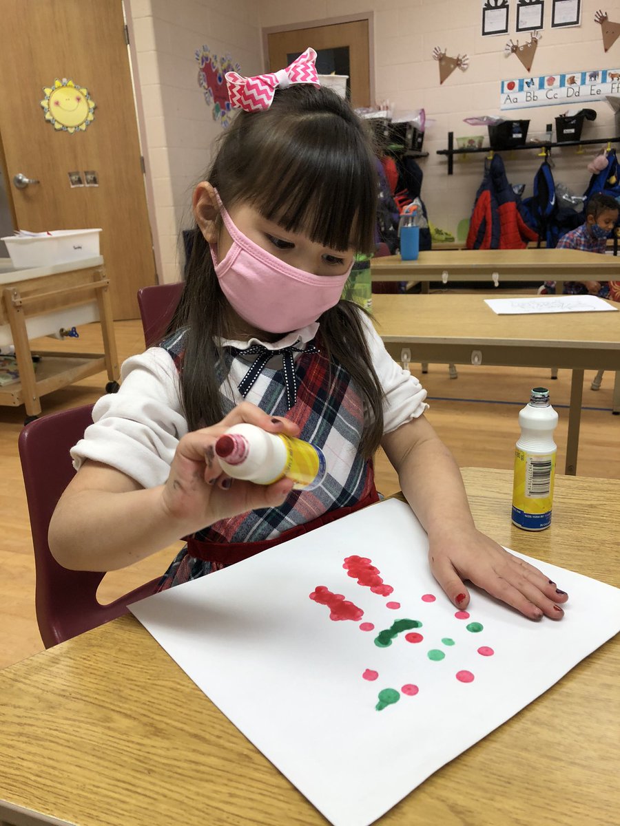 STCKindergarten's tweet photo. We have the spirit of giving in our hearts today. Here are some kinders decorating envelopes to hold their special gifts for families. ❤️ https://t.co/OW2ijF5wzO