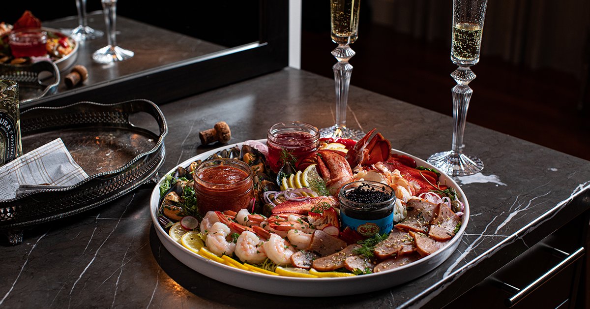 Virtual Friday Cocktail Party anyone? We'll deliver the food and libations. ow.ly/wwx150Cw2ks