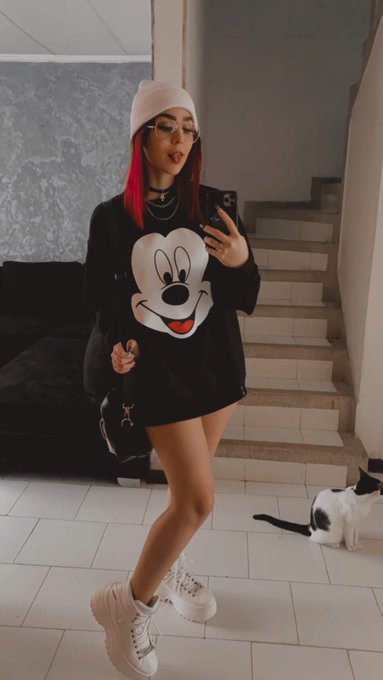 🥰 https://t.co/uVVCAkXs9I