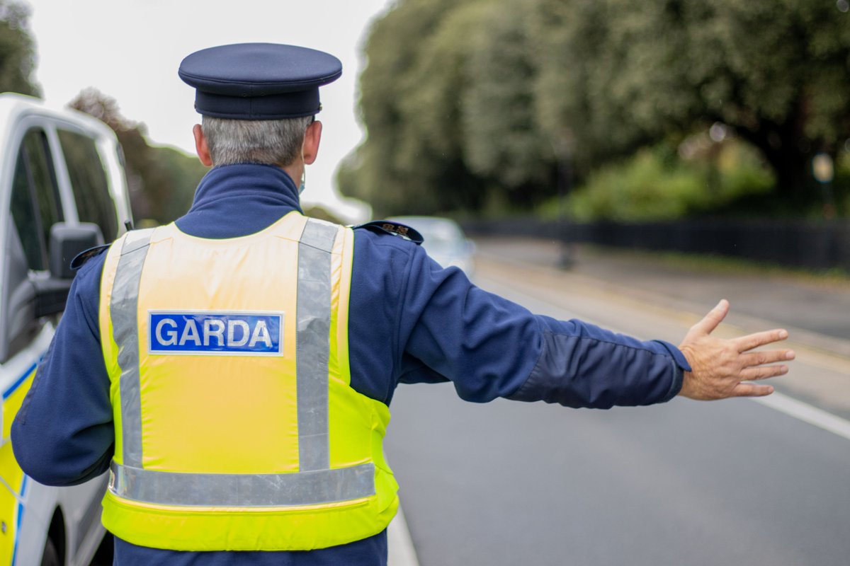 gardainfo's tweet photo. Gardaí are aware of a social media trend circulating online called ‘ghosting’, where persons to lie on a roadway and attempt to stop oncoming traffic. This activity is extremely irresponsible and poses a serious danger to those taking part and motorists: https://t.co/wtQ28wvmdU https://t.co/5MTNxVhv3v