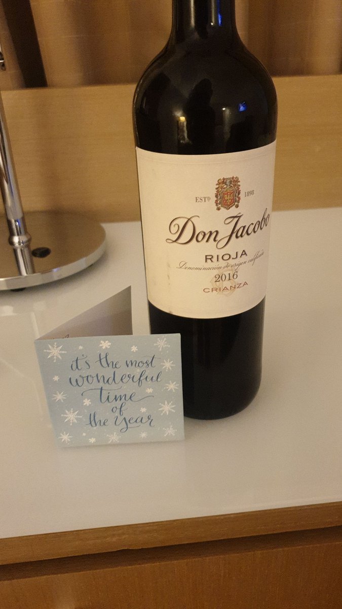 JazzTerry3's tweet photo. Knock on the hotel door earlier... and this.

Its good to support businesses in 2020.

#MerryChristmas https://t.co/lWKCegE4KO