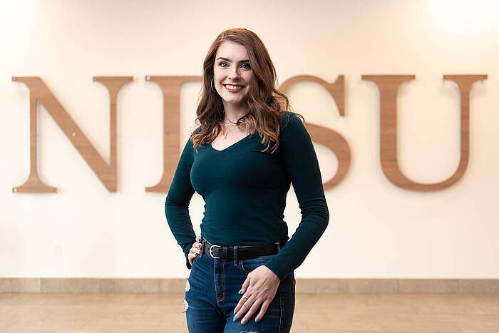 NDSU's tweet photo. NDSU graduating senior Darby Beyer describes her collegiate career as an important time of personal growth.

Darby will give an address during NDSU's virtual winter commencement celebration on Friday, Dec. 18, at 10 a.m. 🎓

Read more:
🎉 https://t.co/9IgMirxSQK

#NDSU2020Grad https://t.co/1R1MVOJcs0