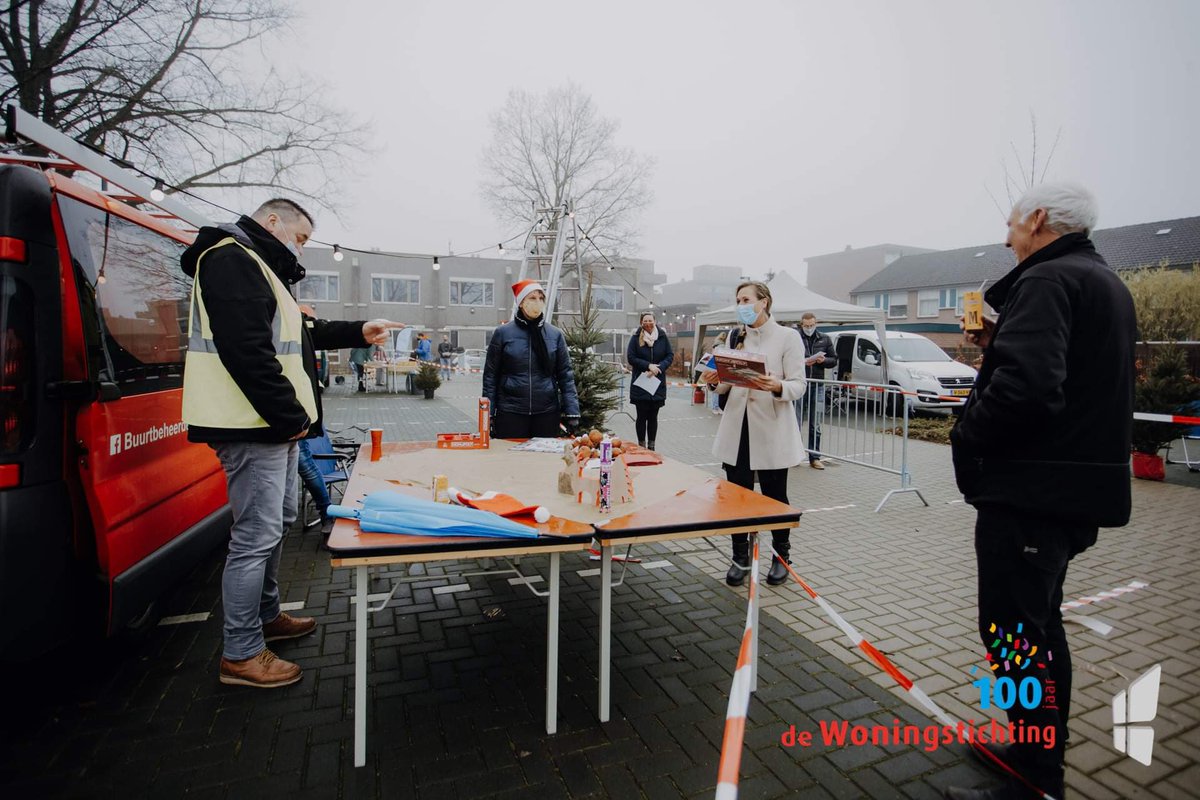 Hoe mooi was dat; afgelopen zaterdag hebben we ⁦@HurenWageningen⁩ geheel Corona proof in kleine groepjes samen met onze huurders, vrijwilligers, bewonerscommissies en participatie commissie stil kunnen staan bij ons 💯 jarig bestaan.