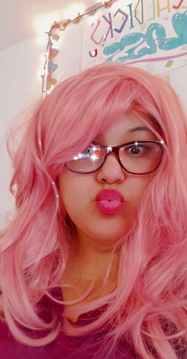 MChedick's tweet image. Pink hair for the win??? 
I&apos;d say yes, especially if your students paid you in dojo points to do it!!
Love those positive behavior rewards 😁
#PHESpride