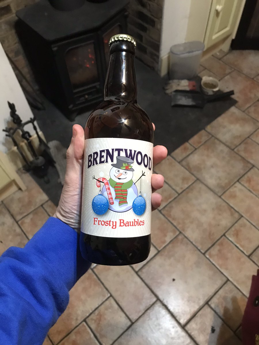 MSPinnock's tweet photo. Day 14 @HoppilyUK #Advent calendar - starting off the @SoSRoundTable virtual Christmas meal https://t.co/EerCP5tyGv