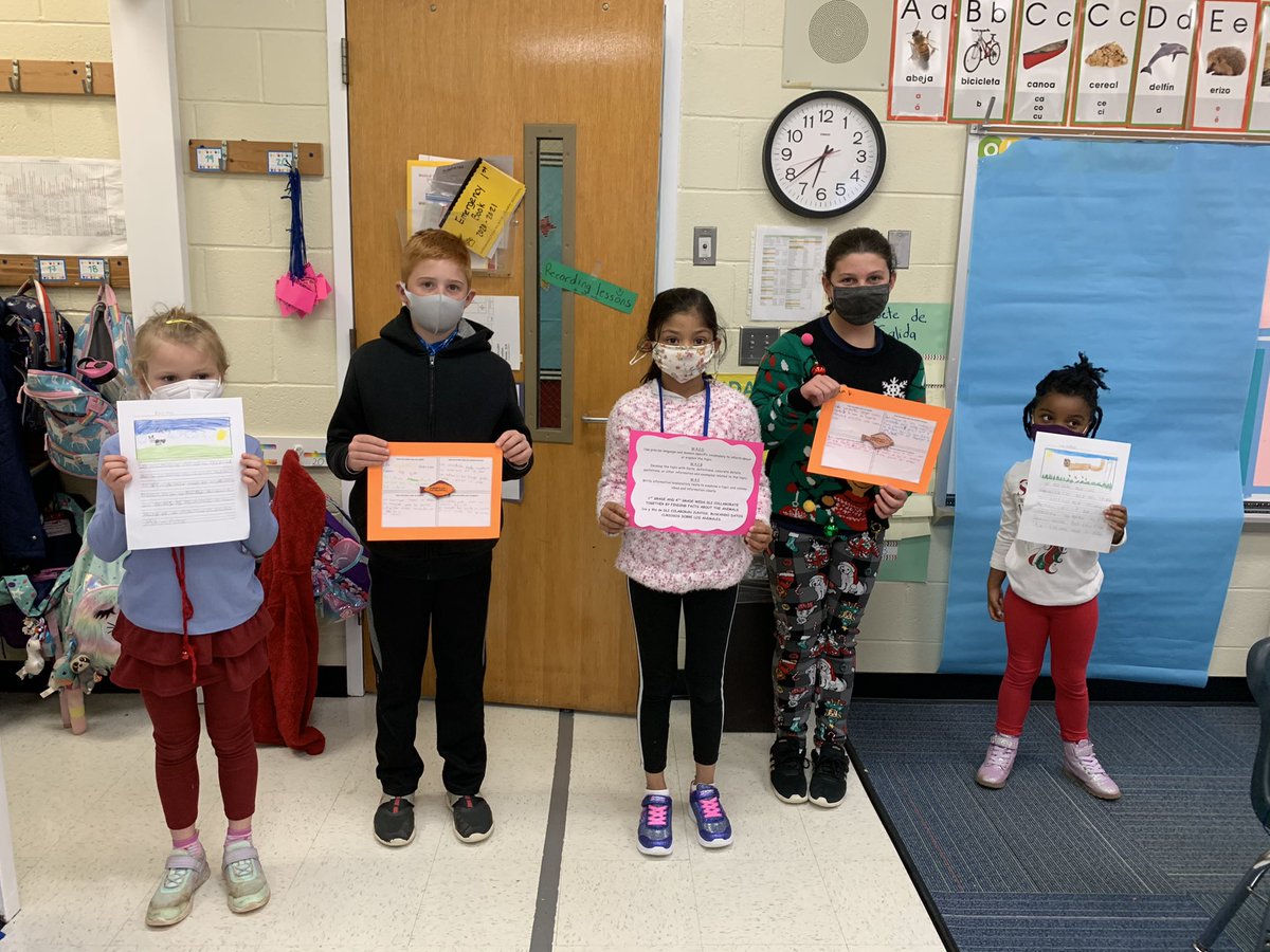 mrsnaranjo1's tweet photo. Collaboration? Of course collaboration! 1st and 4th graders at @WeddingtonES_NC write facts about mammals, reptiles, amphibious, fish, birds and insects! Proud of our DLI kids! @ekraftson @BanksSpicer @dayanacamachou1 @msmoniospina @ParticipateLrng @DPodgorny https://t.co/aVDfOi2F56
