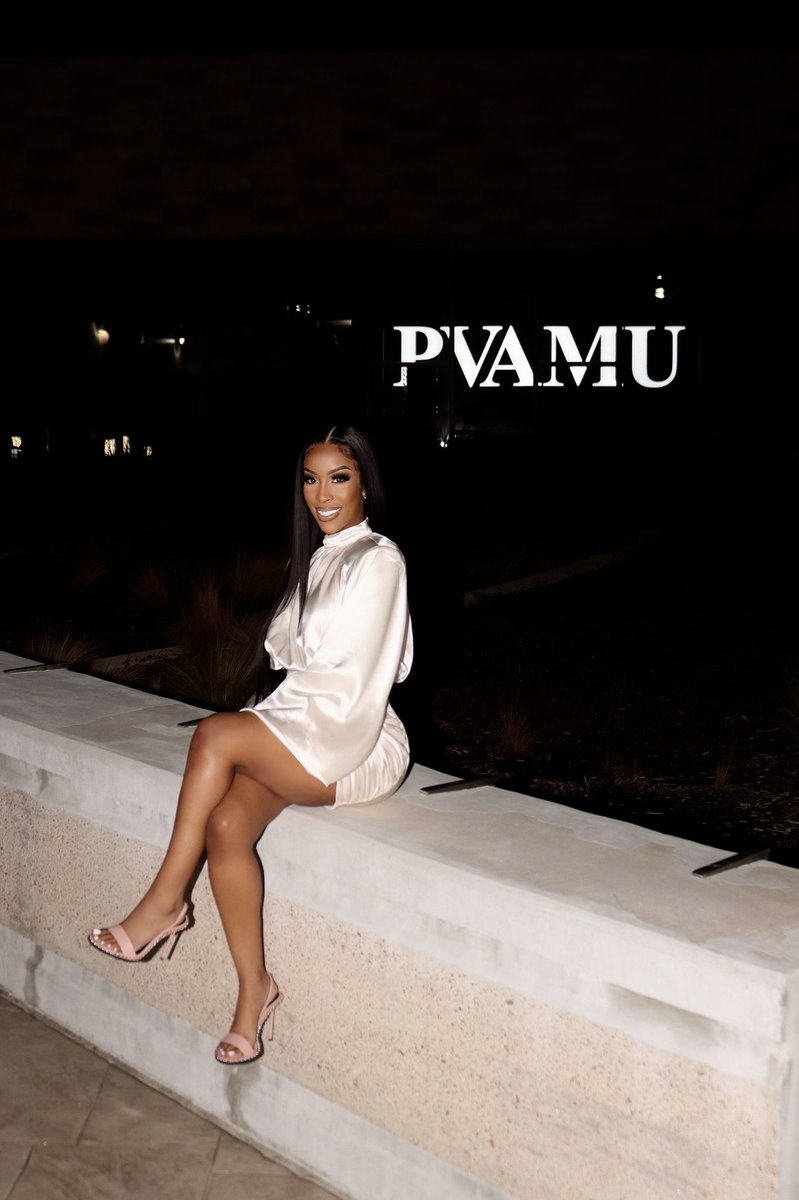 therealkenmarie's tweet photo. your fav #gradbae ๐ฉ๐พโ๐โจ
PVAMU ALUMNA https://t.co/2Oe57s5kkH