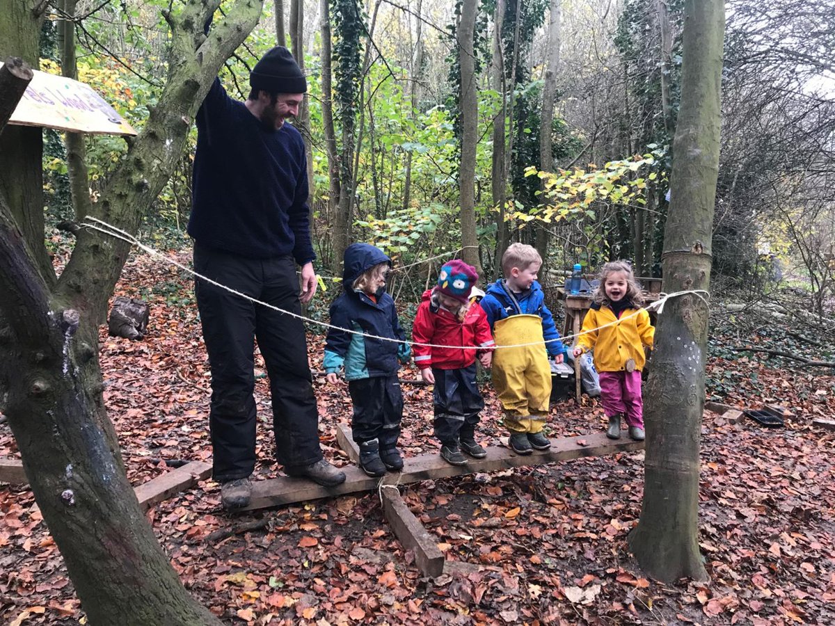Seasons Greetings from Bee in the Woods! 🌲 Find out what we've been up to this term in our December Newsletter mailchi.mp/3cc4ea9f58f7/s….