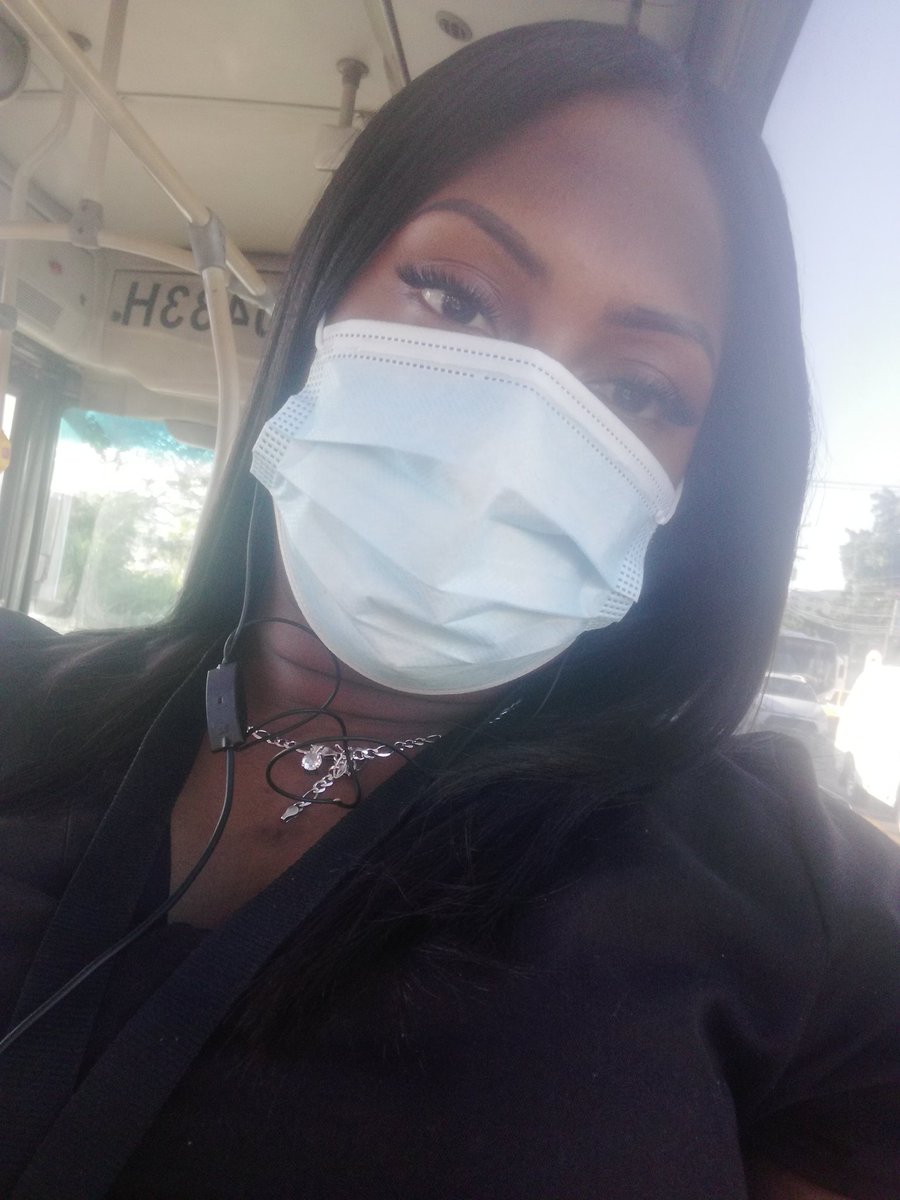 Dannaines4's tweet image. Buenas tardes pasen exlente tarde 😍😍😍😍😍😍😍😍❤️❤️❤️❤️❤️ Mirada encantadora