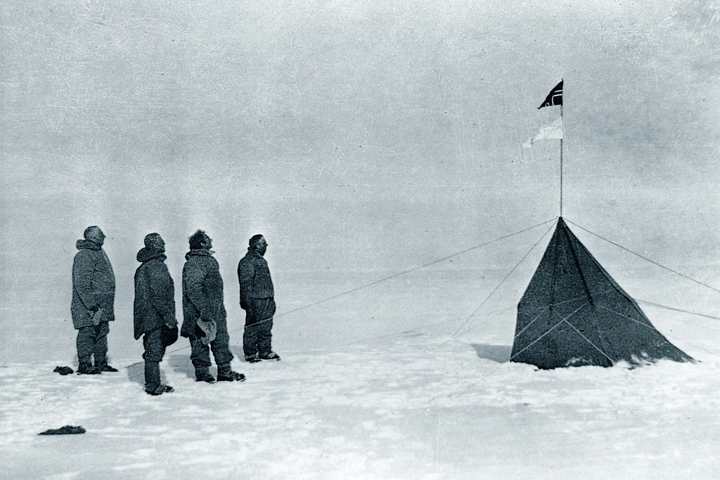 Norwegian explorer #RoaldAmundsen's five-person team & 16 dogs beat Englishman #RobertScott to the #SouthPole by about a month, OTD in 1911. All of Amundsen's crew & 11 dogs returned safely to basecamp. Scott was less fortunate. He and his team died 11 miles from a resupply camp.