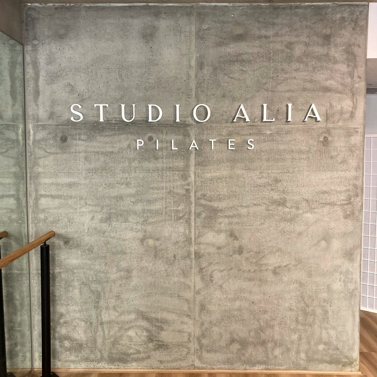 lfsigns's tweet photo. 3D matte white letters on a concrete wall, sleek &amp; clean!.. thanks to #studioaliapilates another melb business back up &amp; running 💪 #3dsignage #madeinmelbourne https://t.co/MbtWhG8Sj4