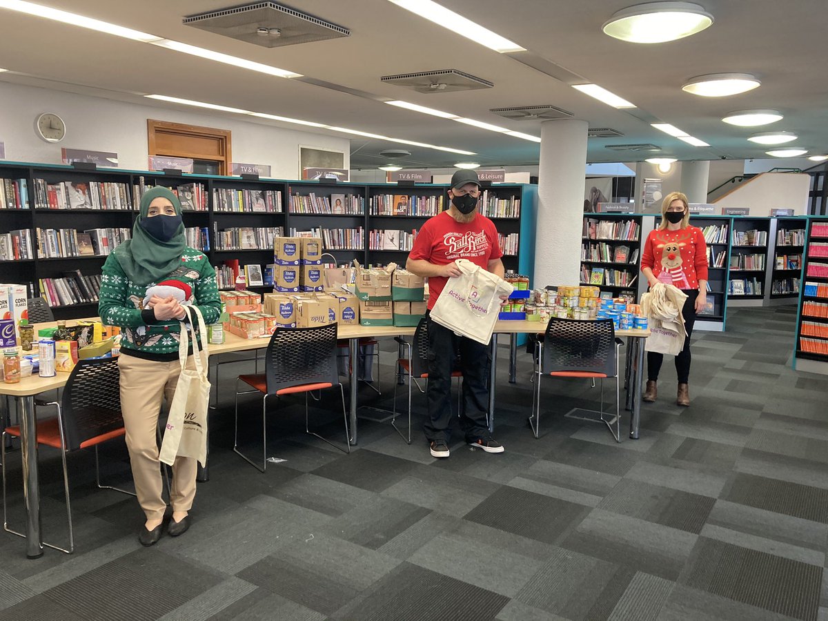 RedbridgeLibs's tweet photo. Had fab morning working with top team   .@ActiveRedbridge making food &amp; book bags for local families joining our #fitfedread project. We’re making sure that most vulnerable kids get fed during the hols, get book gift &amp; .@RedbridgeMuseum activity packs .@MarcusRashford #Redbridge https://t.co/wIPE5zIov6