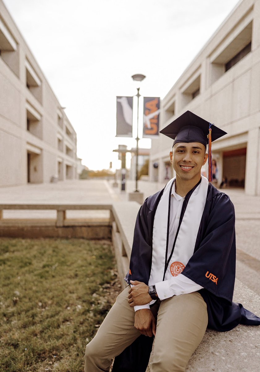 joeanguianoo's tweet image. Truly thought this day would never come, but we did it! 💯 #FirstGenGraduate