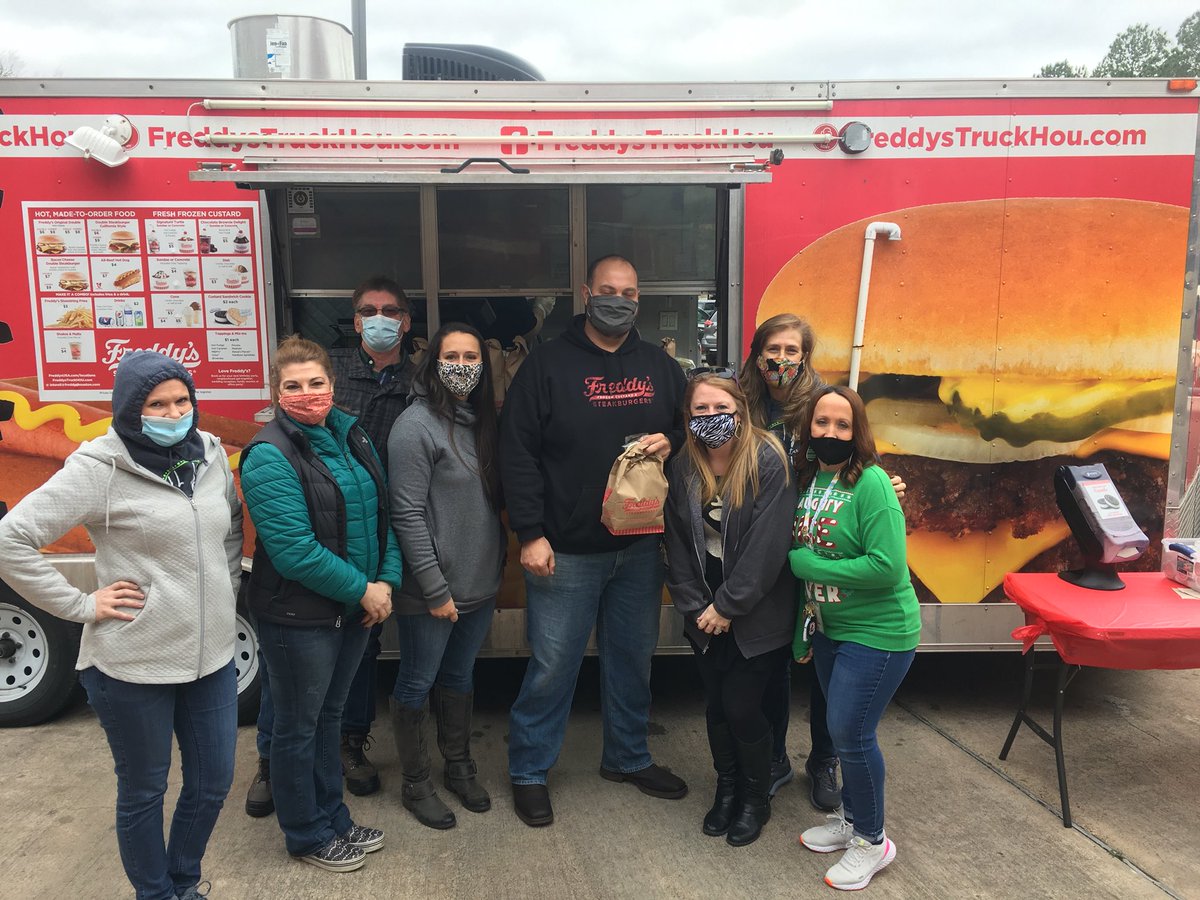 TylerBehrens's tweet photo. Thank you @leselementary PTO and Freddy’s for a yummy lunch! https://t.co/wnI9MkEbce