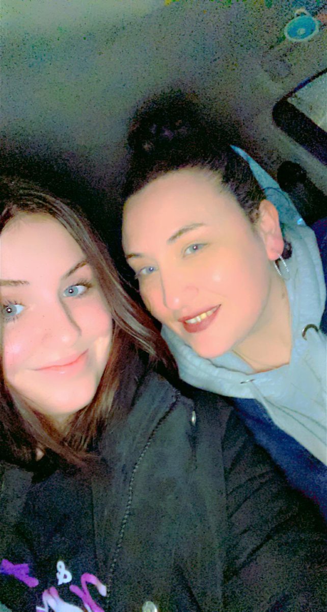 Romiesmum's tweet image. I have very few pics of us together so I'm thrilled with any 😍♥️🥰 #Eldest #Beautifulinside&amp;amp;out ♥️♥️