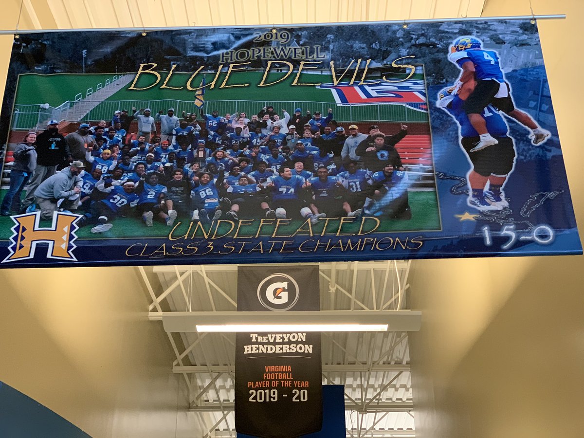 HHS_VA_Sports's tweet photo. On this day, one year ago...@HopewellFB  #Perfection #hhsbluedevilpride #cityofchampions https://t.co/Sk3EG0bE8z