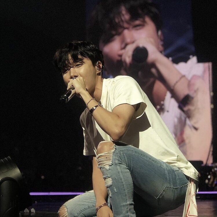 concert hobi i- 