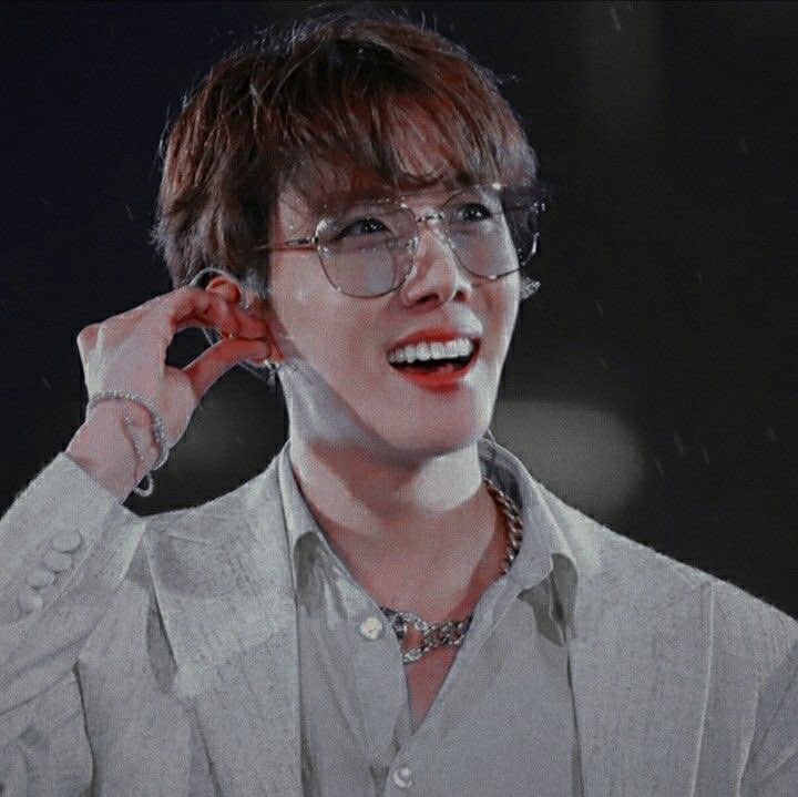 its the glasses i just-