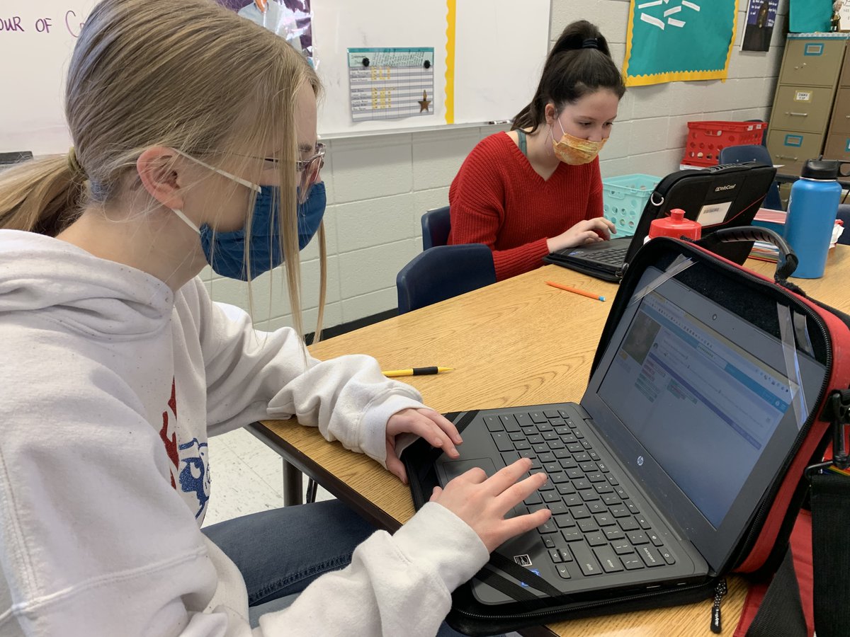 stocktonstacy's tweet image. Loved our #HourOfCode2020 activities Thanks @codeorg #wcedchat @jshort78