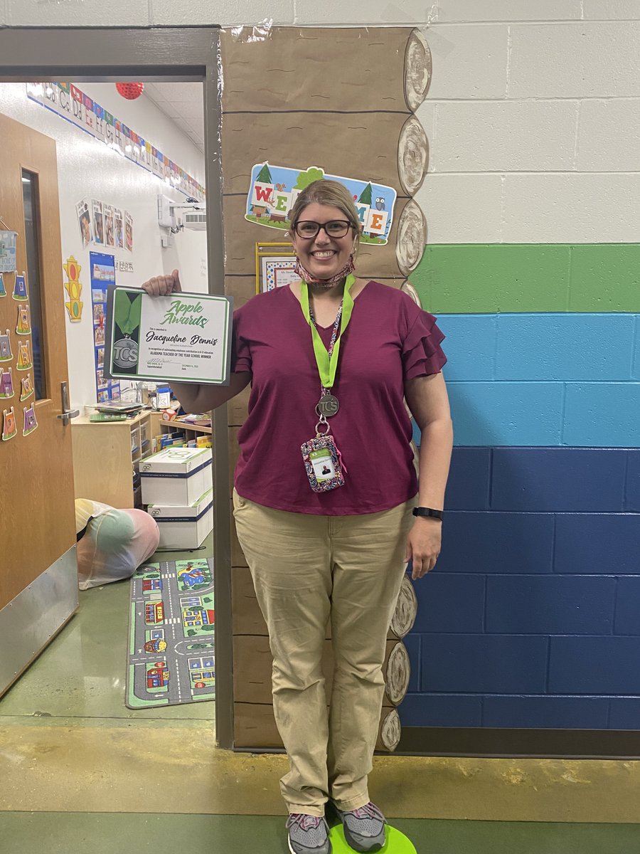 IngridE22348513's tweet photo. Congratulations to Arcadia Elementary Apple Award Winners 2020! Temple Little(Technology Innovation)and Jacqueline Dennis(Teacher of the Year)@TCSBoardofEd @MikeDaria @GWrightArcadia @temple_little @jgdennis2teach @ArcadiaElement1 https://t.co/Wen0RG8JQg