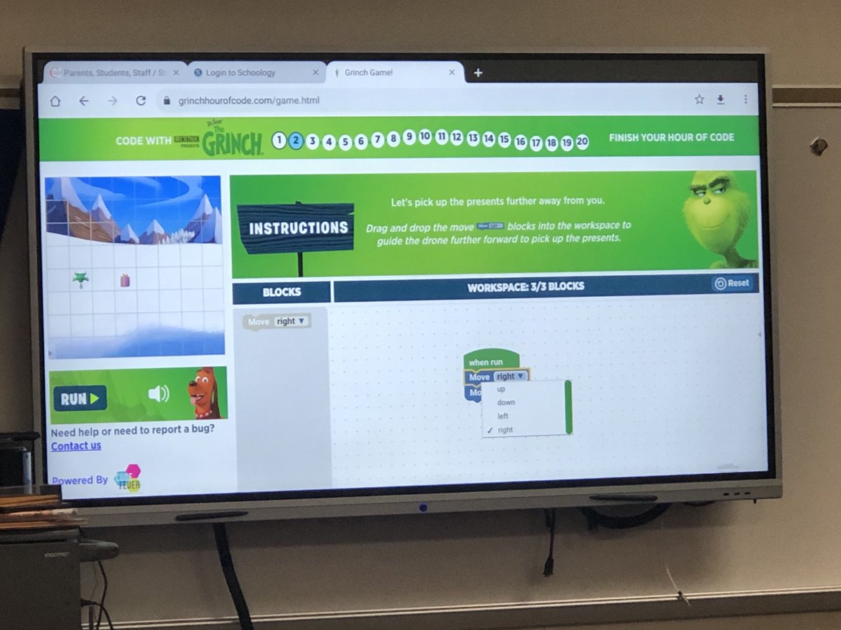 liztanner06's tweet photo. Lovin’ coding time swiping packages with the Grinch today!! #HourOfCode2020 #lakeside2021 https://t.co/eGfQEXATuv