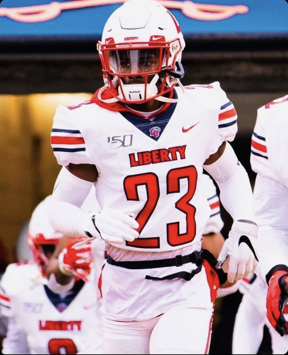 daijahn5's tweet photo. I am blessed to say I’ve received an offer from Liberty university!!!!🙏🏽🔴  @CoachHun_LU https://t.co/bb1z1eOdbt