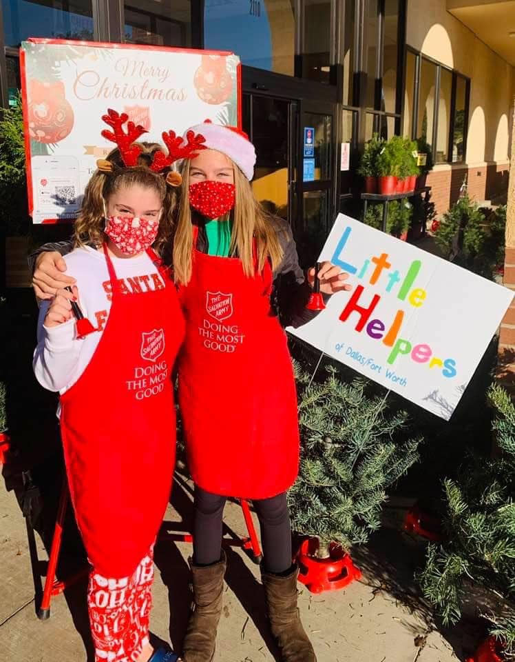 LittleHelpers9's tweet photo. #littlehelpers #dallasfortworth #DFW 
#SalvationArmyFortWorthNorthside #bellringers #redkettle #savechristmas https://t.co/qxxE5hatMU