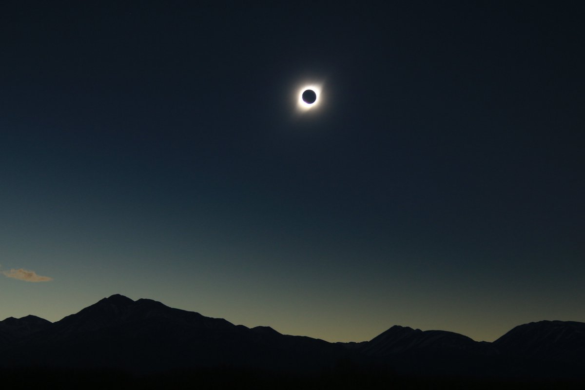 Rikfz1's tweet image. Fick några skapliga bilder i Argentina i juli 2019. Missade dock årets totala solförmörkelse i Chile/Argentina p.g.a. coronapsykosen. Nästa chans är i december 2021 i Antarktis och därefter i april 2023 i västra Australien. 

#Eclipse2020 #Eclipse2019