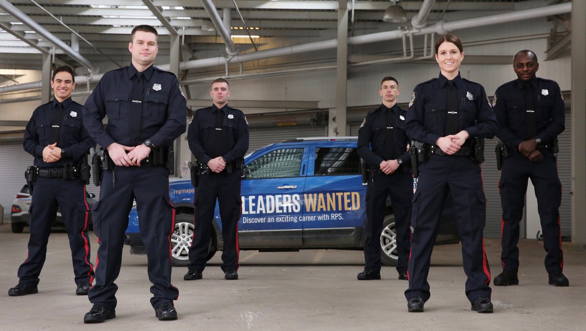 reginapolice's tweet image. It’s an important and exciting time to become a police officer.

We are proud to welcome these six new Constables to the Regina Police Service today. They have been presented with their badges and will begin their work on the street in two weeks. Congrats Class #81! #RecruitGrad