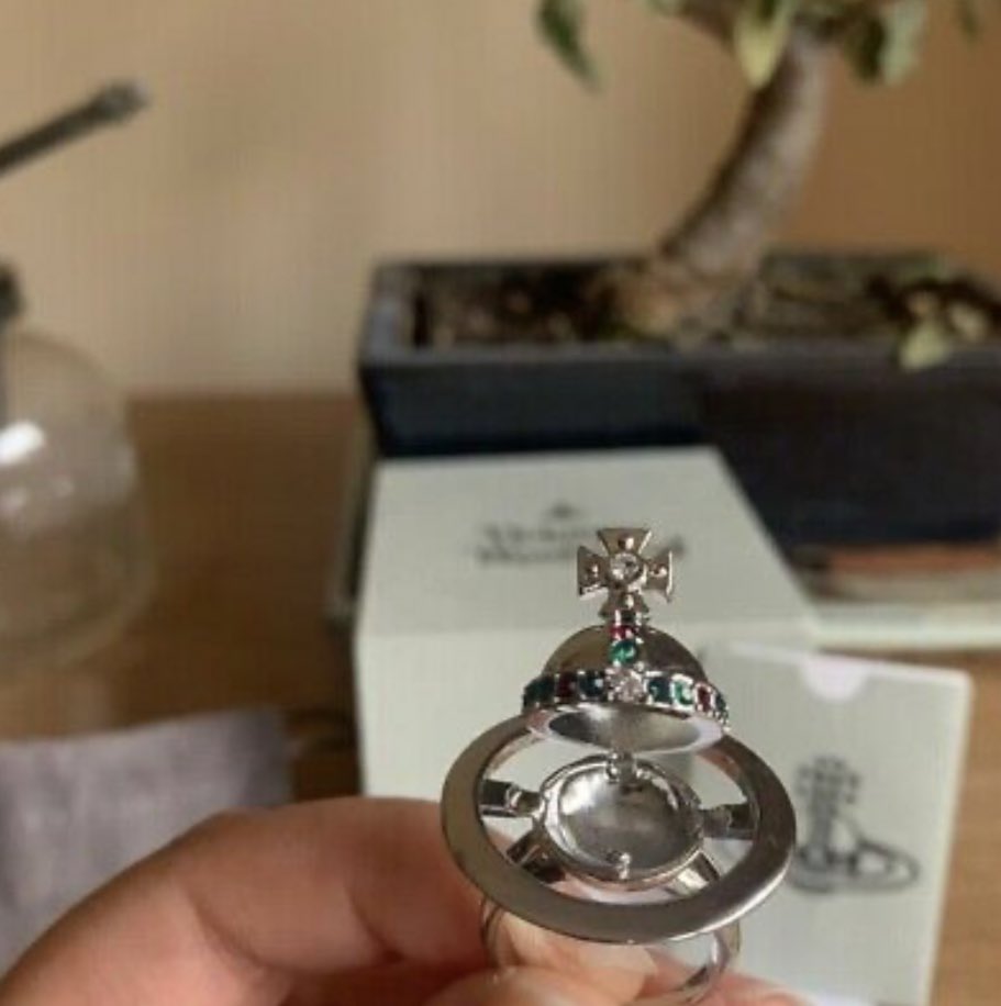 Vivienne Westwood Poison Ring✩.*˚ Vivienne Westwood poisoned Ring Orb Silver Size 8 Mens Accessory