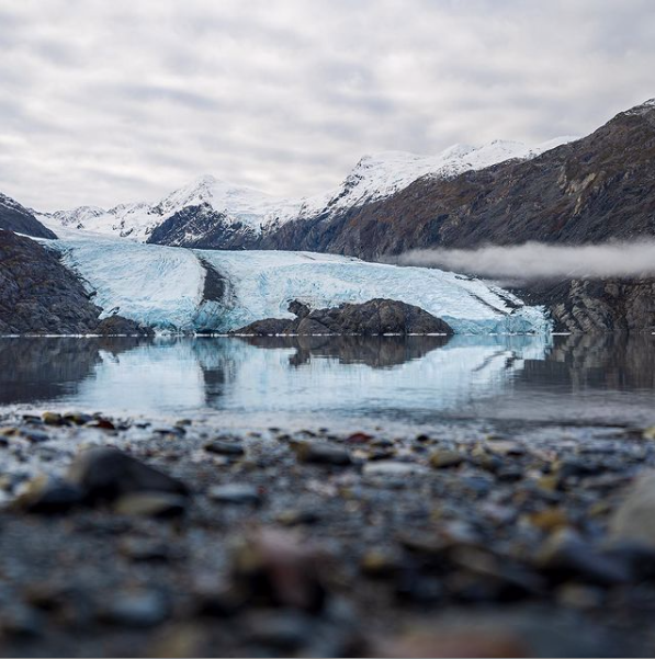 TamronEDU's tweet photo. FREE CLASS by Tamron Ambassador @JakeSloan
Let’s go to Alaska: A guide to capturing landscapes in cold climates.  From simple tips and tricks to how to dress I'll unpack my process for surviving a trip to capture some of Alaska's incredible beauty. #tamronedu #withmytamron https://t.co/ccoDNspHcx