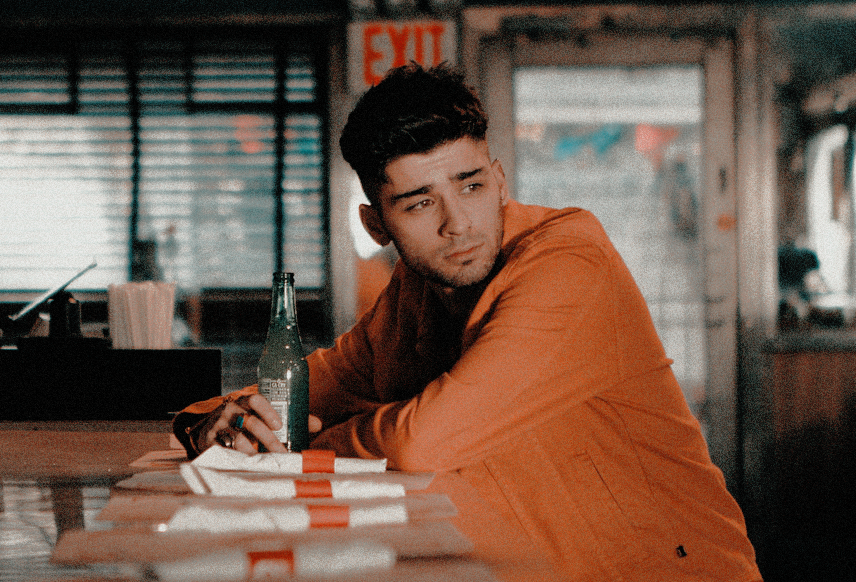 940NLYANGEL's tweet photo. I don't want to say what's scripted. 
#twoyearsoficarusfalls #zelfiesforzayn https://t.co/Pb9ZxQ81J5