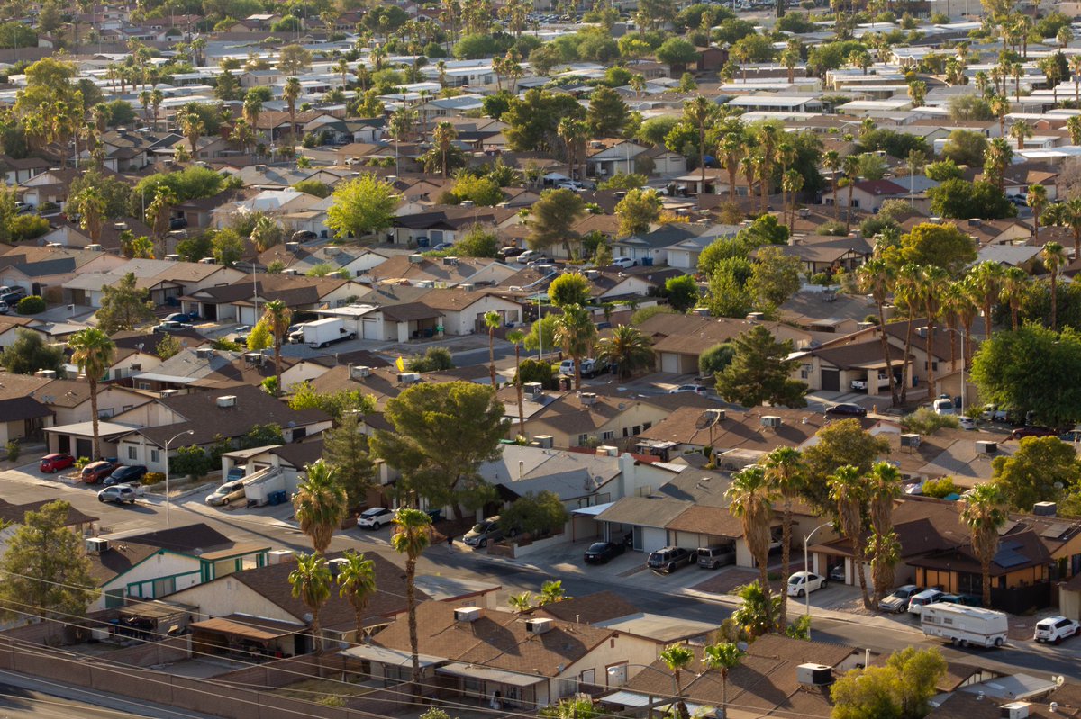 loreedart's tweet photo. “Las Vegas” #loreed https://t.co/7yYBdppaie