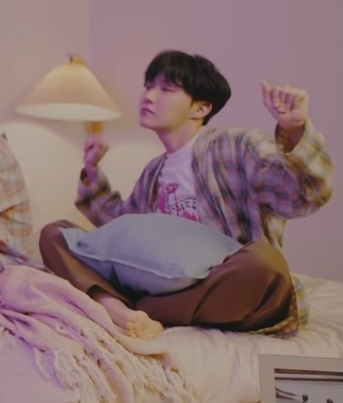 hourly j-hope tweet media