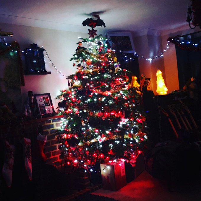 I absolutely love Christmas. This is my tree this year https://t.co/0EAh32ME7i<a href="/tag/mvsales"class="tags"><span>#mvsales</span></a>