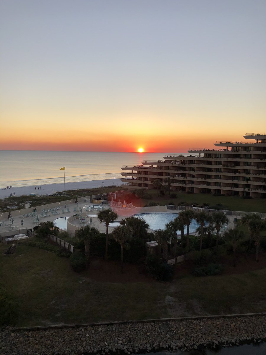 JarrellCustom's tweet image. The beautiful sunset on the Gulf of Mexico. Just like each of our buyers and sellers, every sunset it unique. If you are interested in beach front property to experience this spectacular view every evening from the comfort of your home, give us a call!
